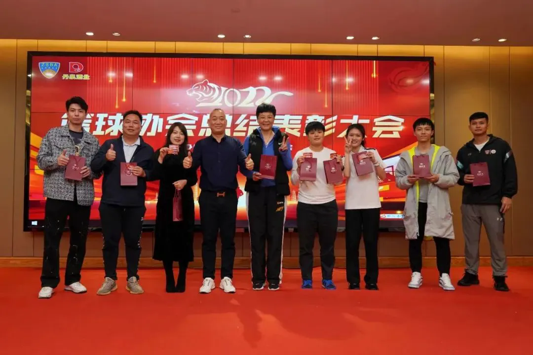 刻苦训练篮球时如何避免受伤的建议_2